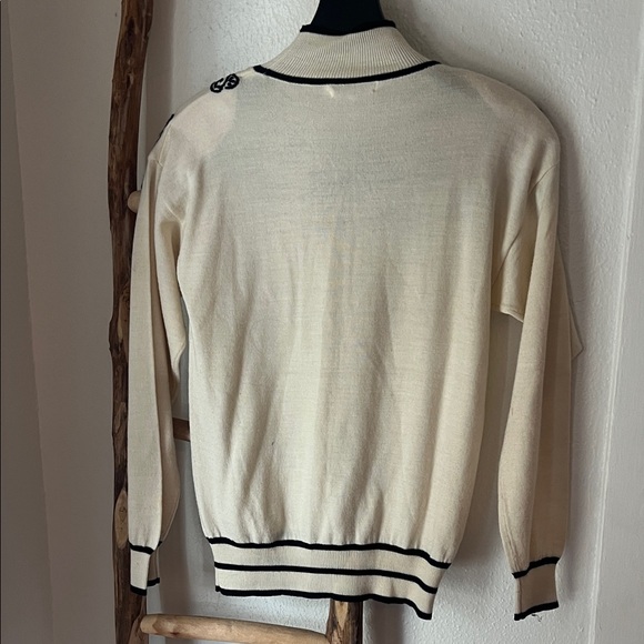Vintage Wool Blend Mock Turtleneck Cream Sweater with Black Embroidery Medium - Picture 4 of 6